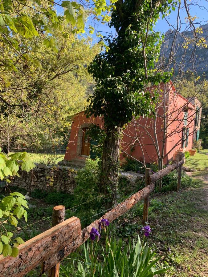 Mymoustiers Villa Екстериор снимка