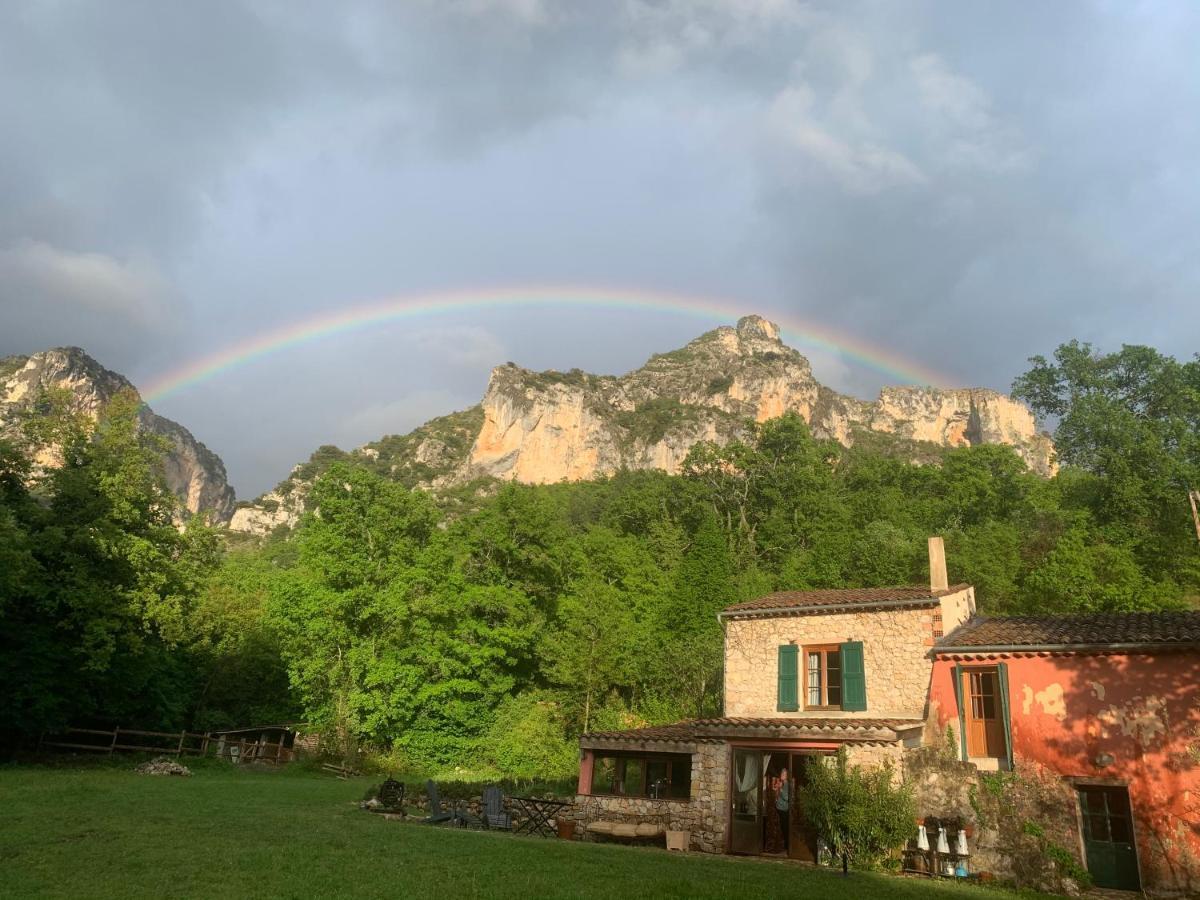 Mymoustiers Villa Екстериор снимка