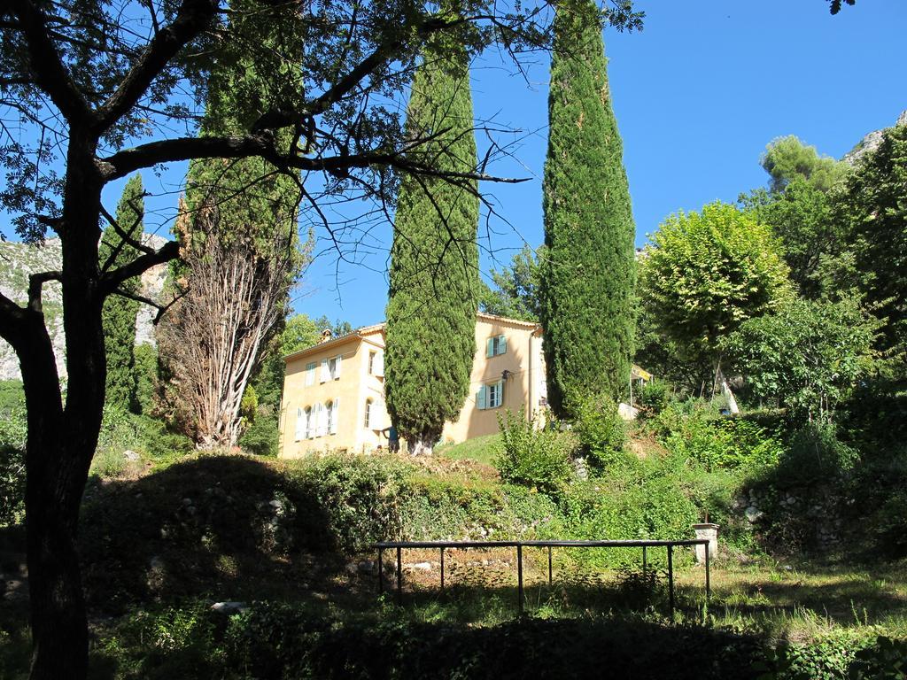 Mymoustiers Villa Екстериор снимка