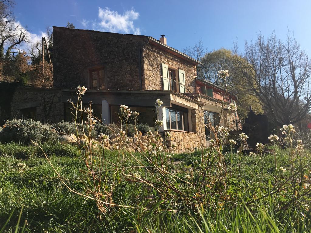 Mymoustiers Villa Екстериор снимка