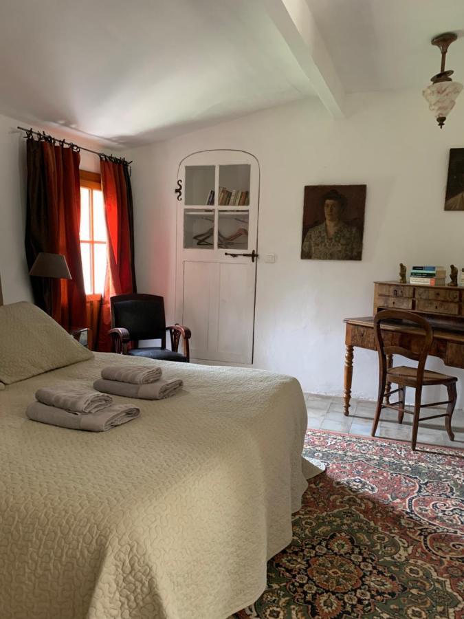 Mymoustiers Villa Екстериор снимка