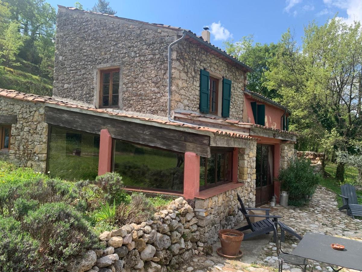 Mymoustiers Villa Екстериор снимка